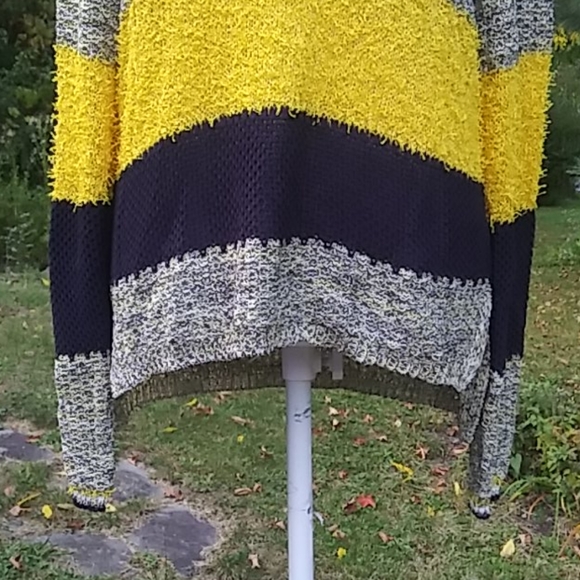 NEW CENY Striped Knit Pullover Sweater - Picture 4 of 9